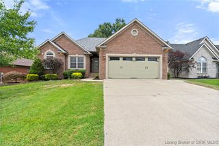 2626 Autumn Way, Sellersburg, IN 47172