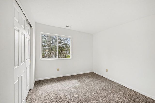236 Triple Crown Drive, Lebanon, OH 45036