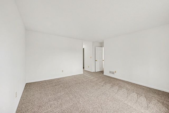 236 Triple Crown Drive, Lebanon, OH 45036