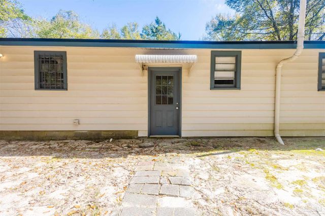 10001 Chemstrand Rd, Pensacola, FL 32534