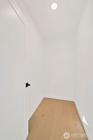 414 W Smith Street, Seattle, WA 98119