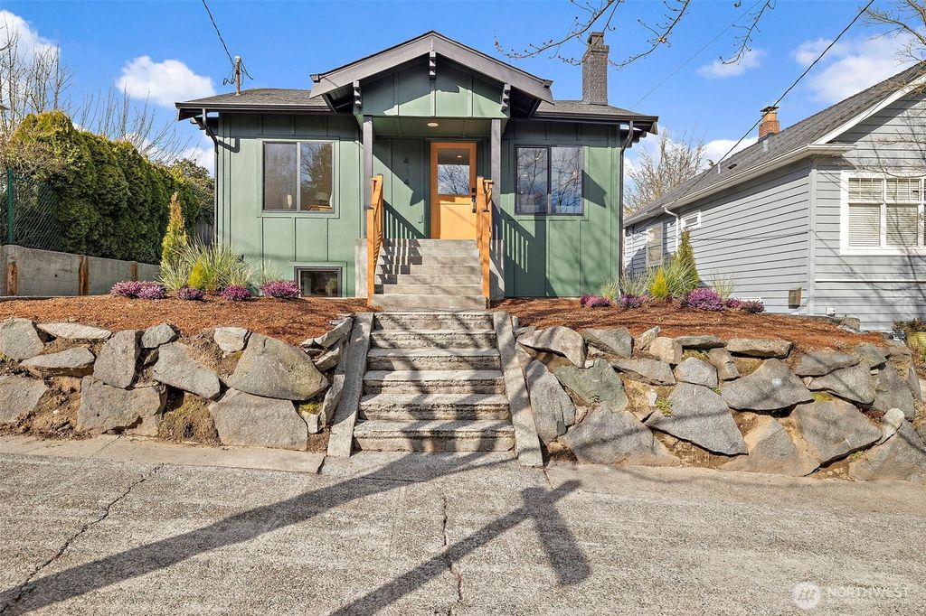 414 W Smith Street, Seattle, WA 98119