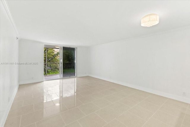 319 NE 14th Ave 201, Hallandale Beach, FL 33009