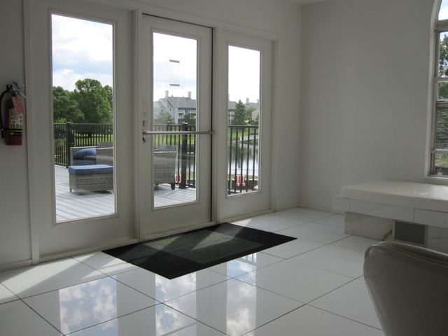 123 Fieldcrest 303, Ann Arbor, MI 48103