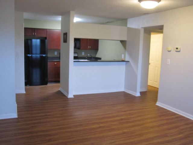 123 Fieldcrest 303, Ann Arbor, MI 48103