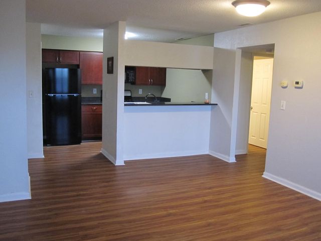 123 Fieldcrest 303, Ann Arbor, MI 48103