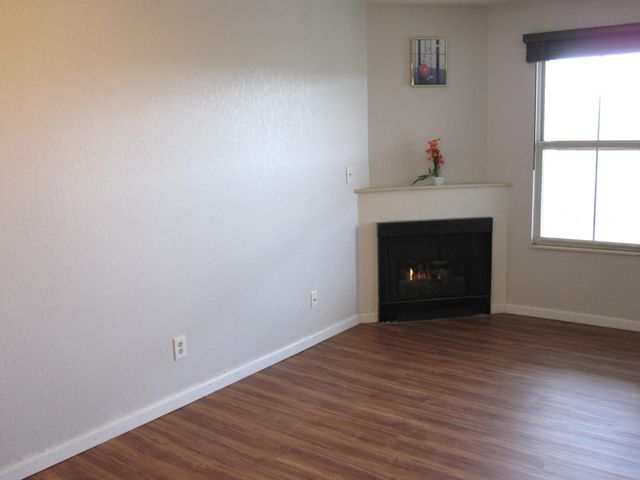 123 Fieldcrest 303, Ann Arbor, MI 48103