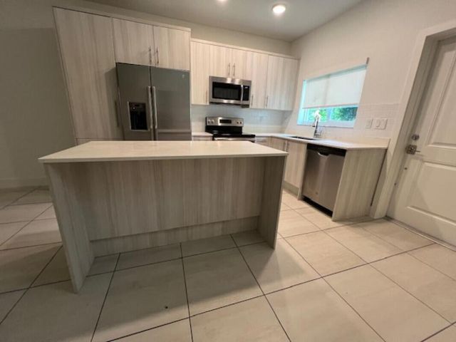 3884 Melaleuca Lane 308, Lake Worth, FL 33461