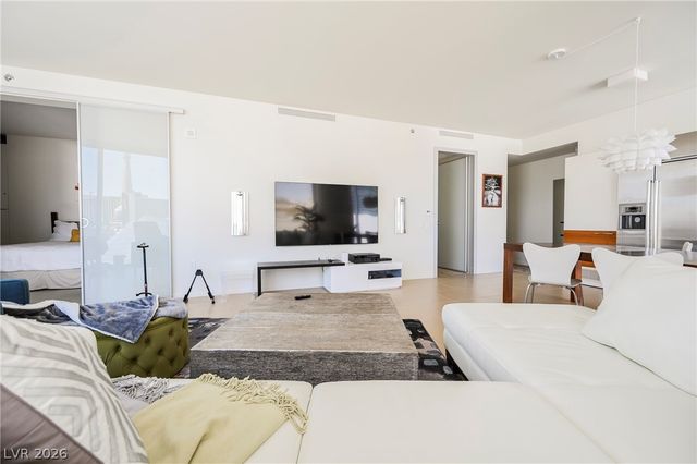 3722 Las Vegas Boulevard 306, Las Vegas, NV 89158