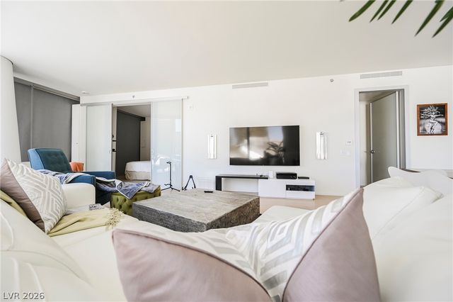 3722 Las Vegas Boulevard 306, Las Vegas, NV 89158