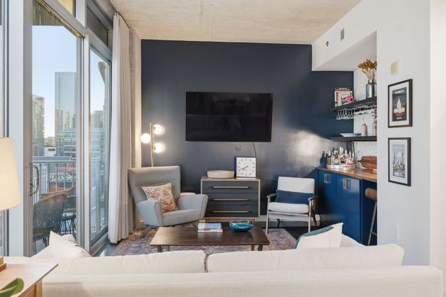 301 Demonbreun St Unit 1718, Nashville, TN 37201