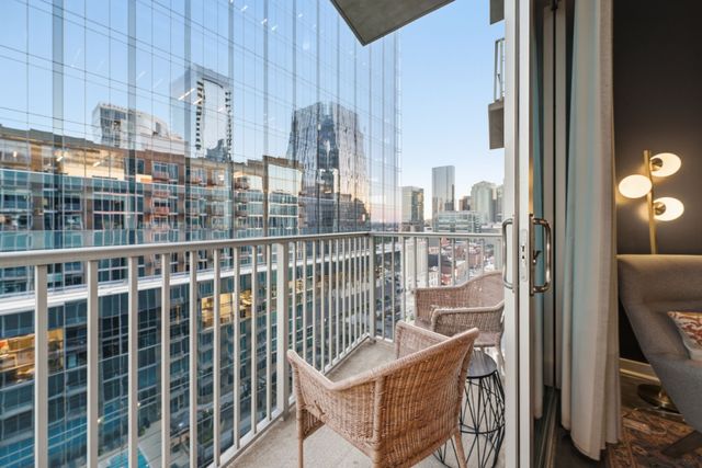 301 Demonbreun St Unit 1718, Nashville, TN 37201