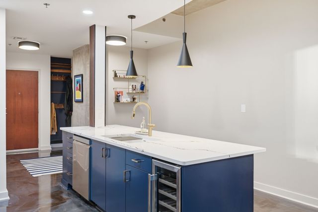 301 Demonbreun St Unit 1718, Nashville, TN 37201