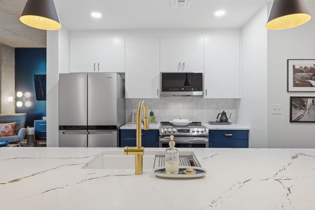 301 Demonbreun St Unit 1718, Nashville, TN 37201