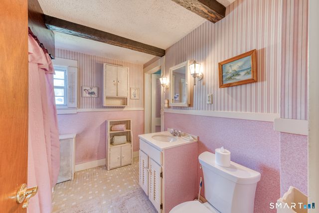 96 Washington Street, Manchester, CT 06040