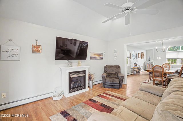 95 Westport Drive, Toms River, NJ 08757
