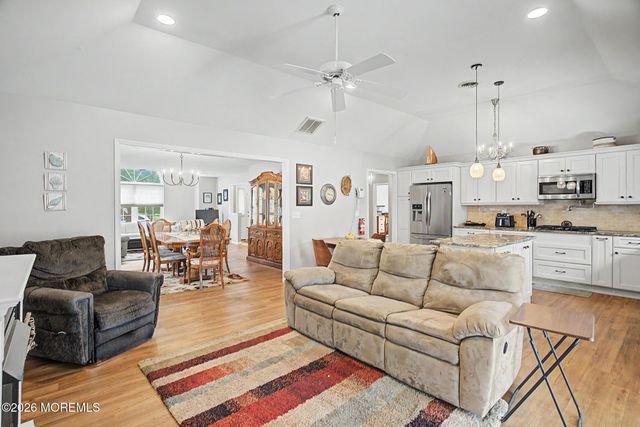 95 Westport Drive, Toms River, NJ 08757