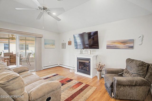 95 Westport Drive, Toms River, NJ 08757