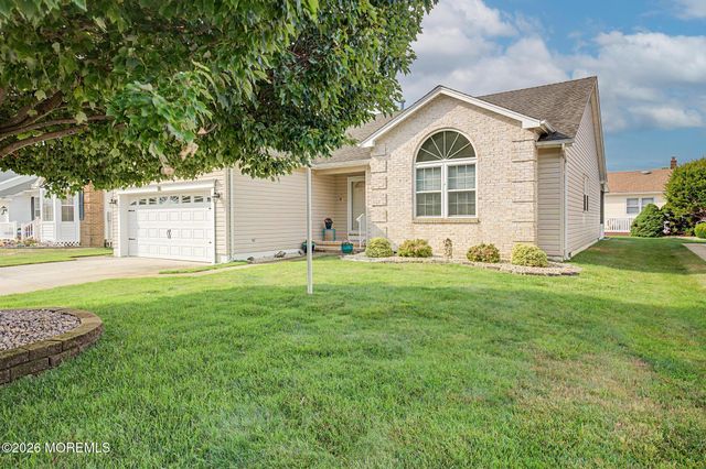 95 Westport Drive, Toms River, NJ 08757