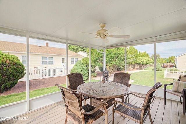 95 Westport Drive, Toms River, NJ 08757