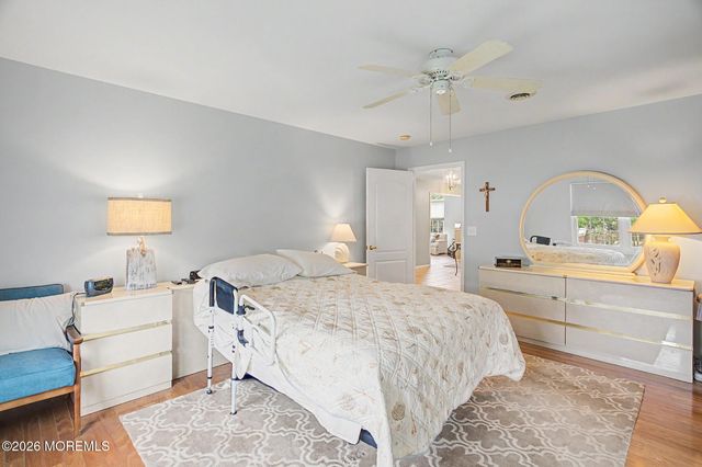 95 Westport Drive, Toms River, NJ 08757