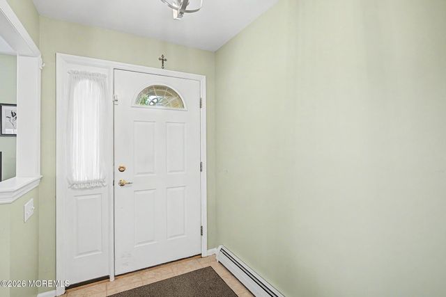 95 Westport Drive, Toms River, NJ 08757