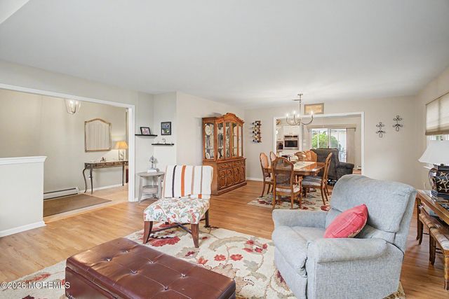 95 Westport Drive, Toms River, NJ 08757