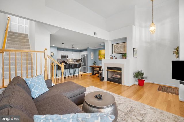 517 CAMERON STATION BLVD, Alexandria, VA 22304