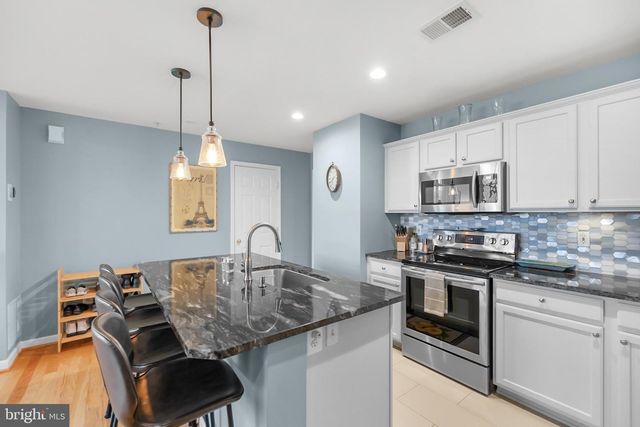 517 CAMERON STATION BLVD, Alexandria, VA 22304