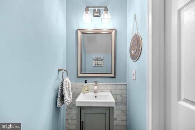 517 CAMERON STATION BLVD, Alexandria, VA 22304