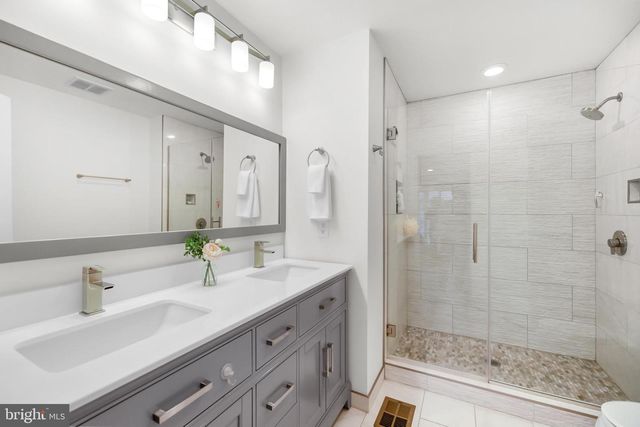 517 CAMERON STATION BLVD, Alexandria, VA 22304