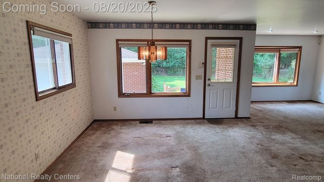 35655 Minton Street, Livonia, MI 48150