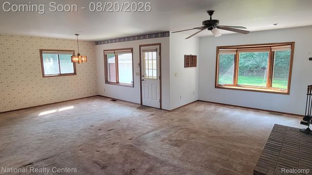 35655 Minton Street, Livonia, MI 48150