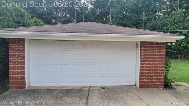 35655 Minton Street, Livonia, MI 48150