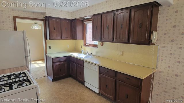 35655 Minton Street, Livonia, MI 48150