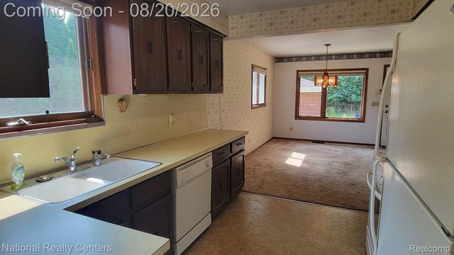 35655 Minton Street, Livonia, MI 48150