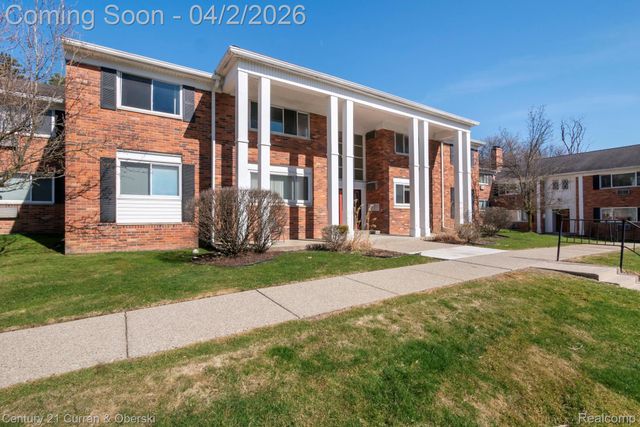 525 Fairbrook Street 108, Northville, MI 48167