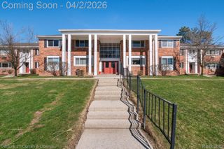 525 Fairbrook Street 108, Northville, MI 48167