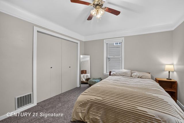 1907 James Street, Essexville, MI 48732