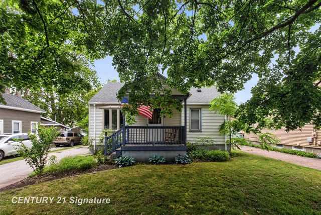 1907 James Street, Essexville, MI 48732