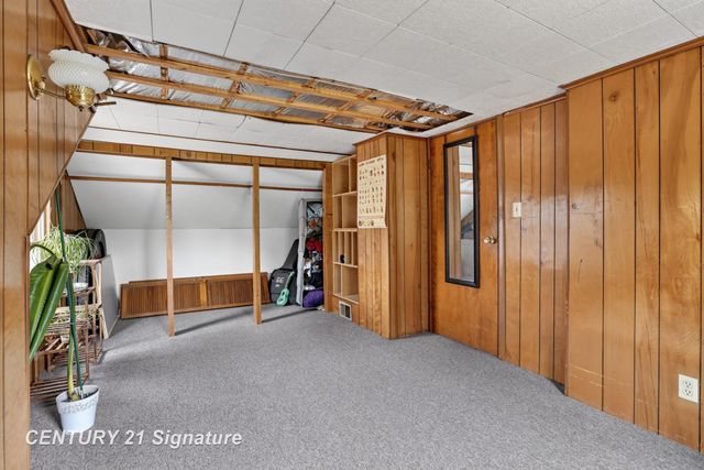 1907 James Street, Essexville, MI 48732
