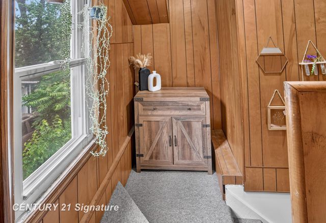 1907 James Street, Essexville, MI 48732
