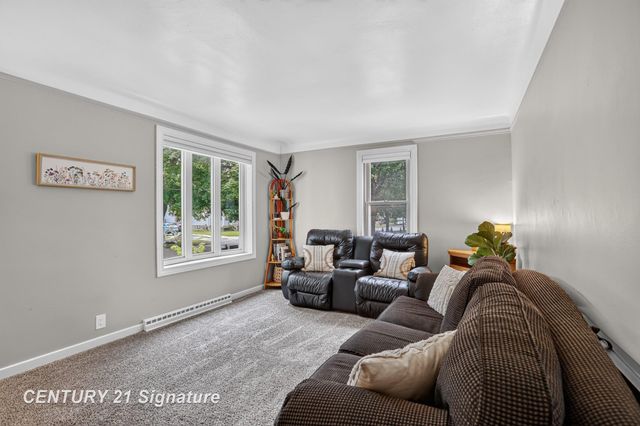 1907 James Street, Essexville, MI 48732