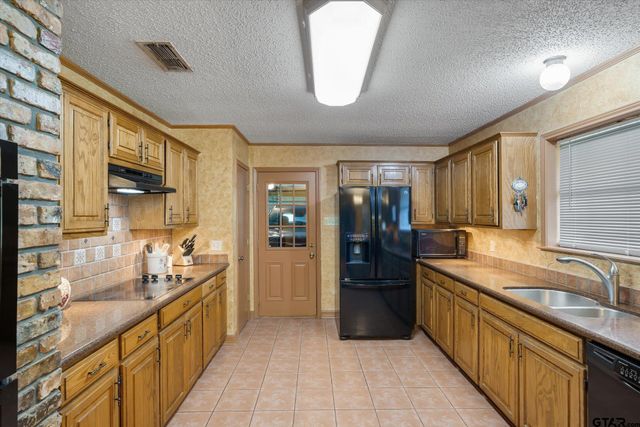 280 VZ County Road 4122, Canton, TX 75103