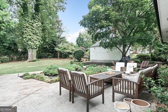 713 Meadowbrook Lane NE, Marietta, GA 30060