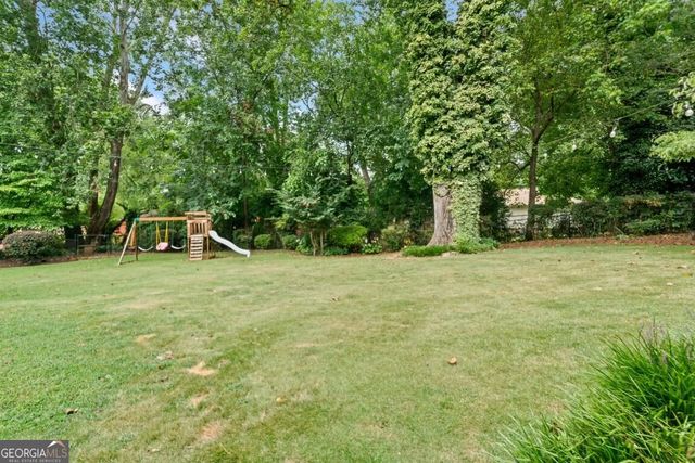 713 Meadowbrook Lane NE, Marietta, GA 30060