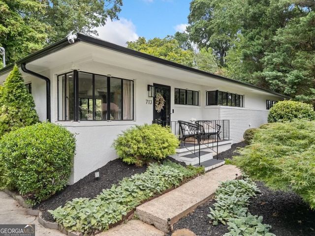 713 Meadowbrook Lane NE, Marietta, GA 30060