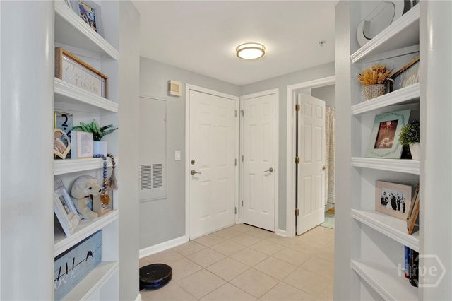 1735 Whitemarsh Way, Savannah, GA 31410