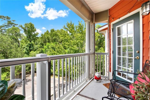 1735 Whitemarsh Way, Savannah, GA 31410