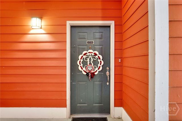 1735 Whitemarsh Way, Savannah, GA 31410